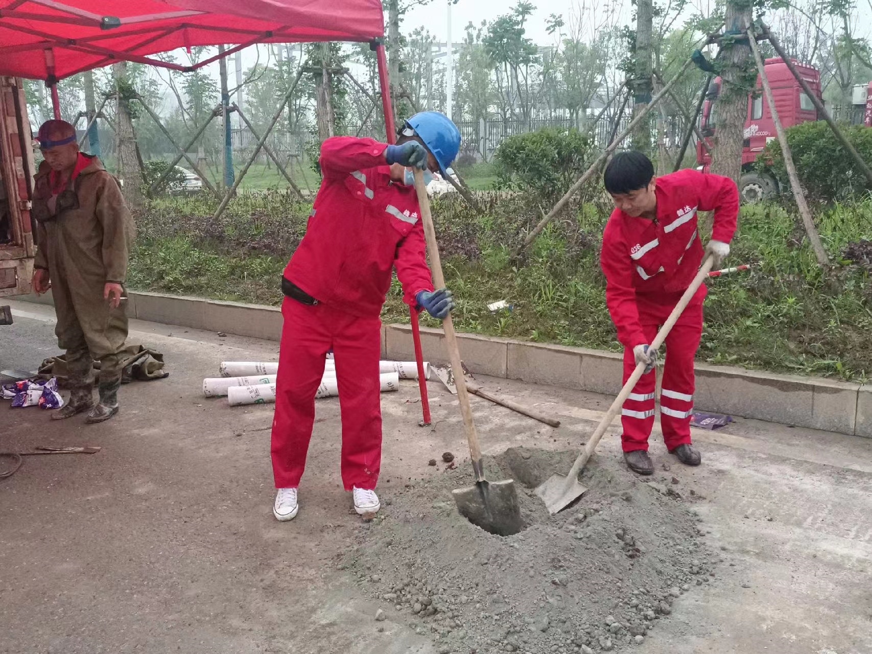 罗城管道疏通哪家好】及时进行市政管道清淤